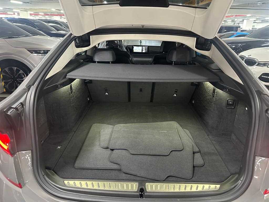 BMW Gran Turismo 2021 Gris - Importación desde Corea - HF Imports Iquique - Foto 17