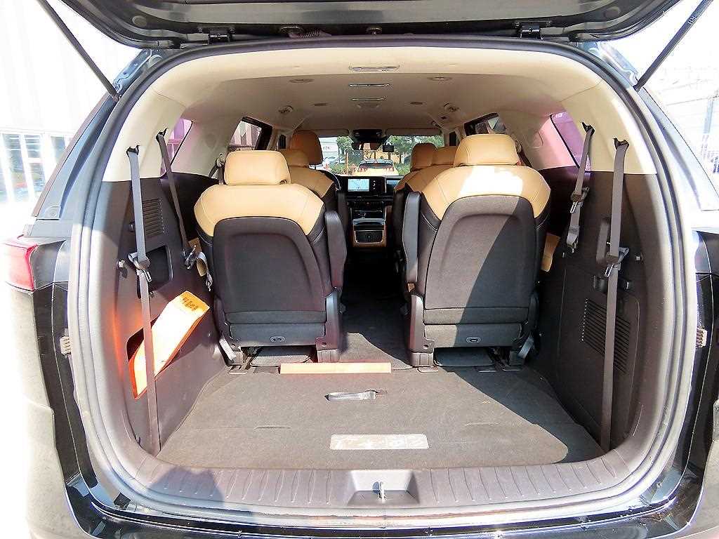 KIA Carnival 2023 Negro - Importación desde Corea - HF Imports Iquique - Foto 18