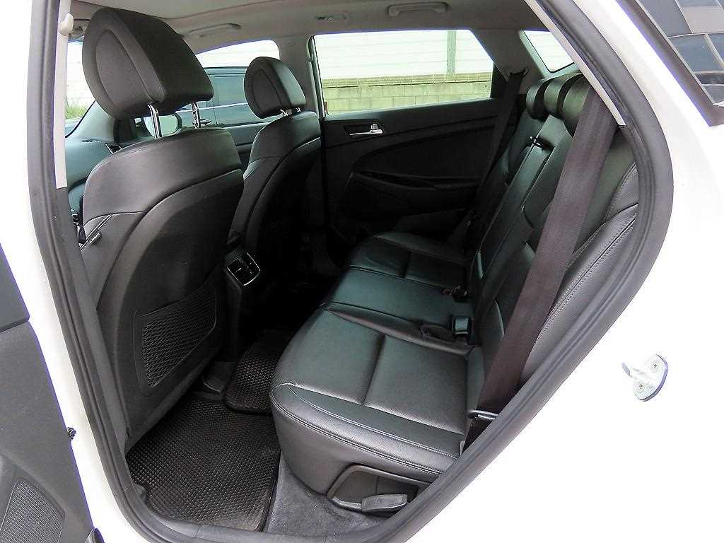 HYUNDAI Tucson - Vista 6