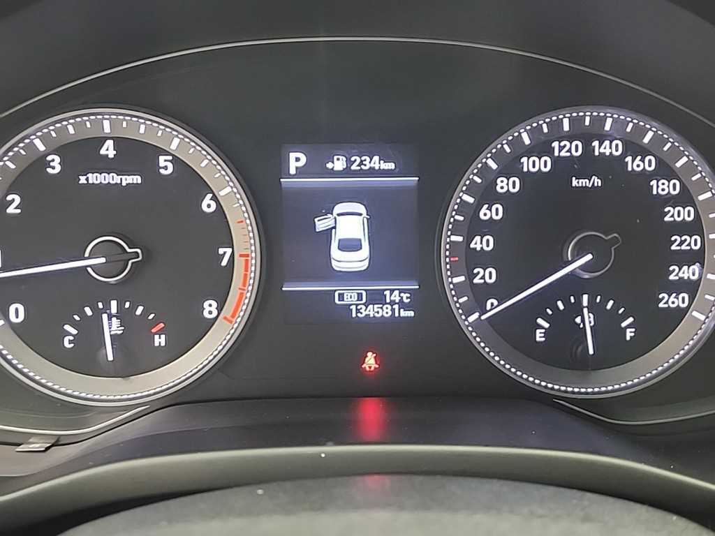 HYUNDAI Grandeur - Vista 6