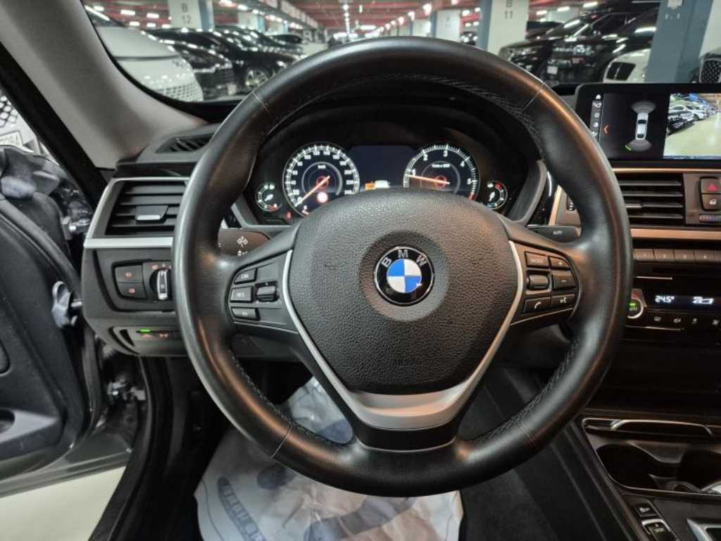 BMW Gran Turismo - Vista 12