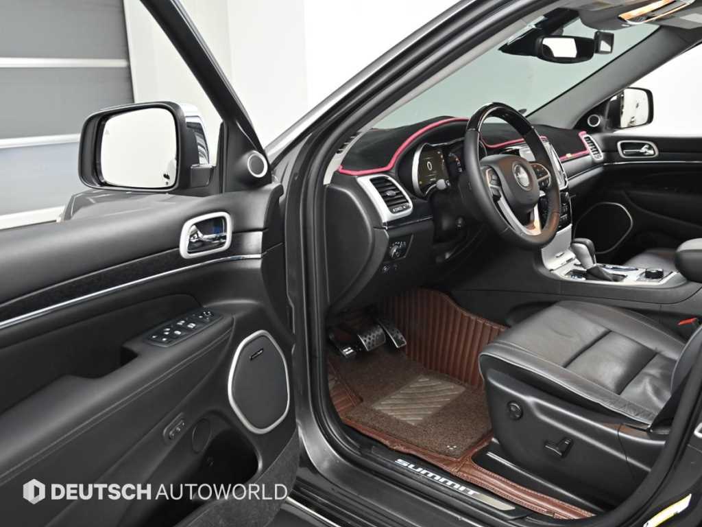 Jeep Cherokee - Vista 11