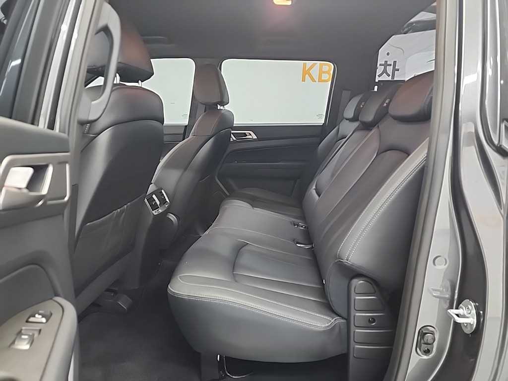 Ssangyong Rexton - Vista 12