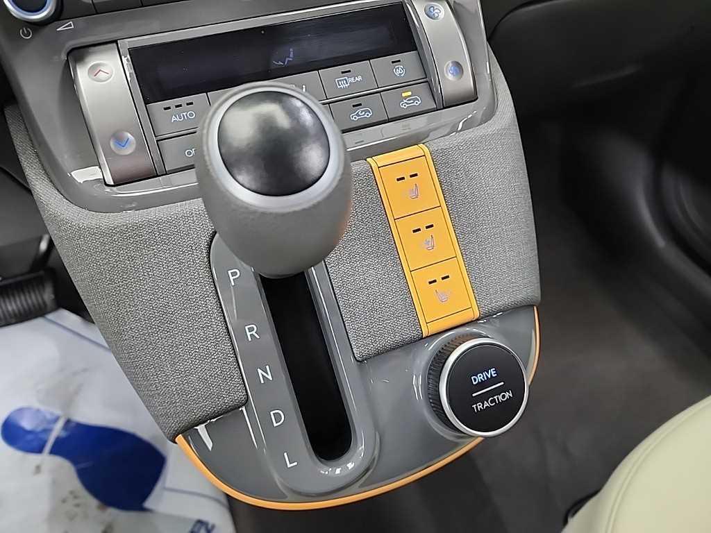 HYUNDAI Casper - Vista 8