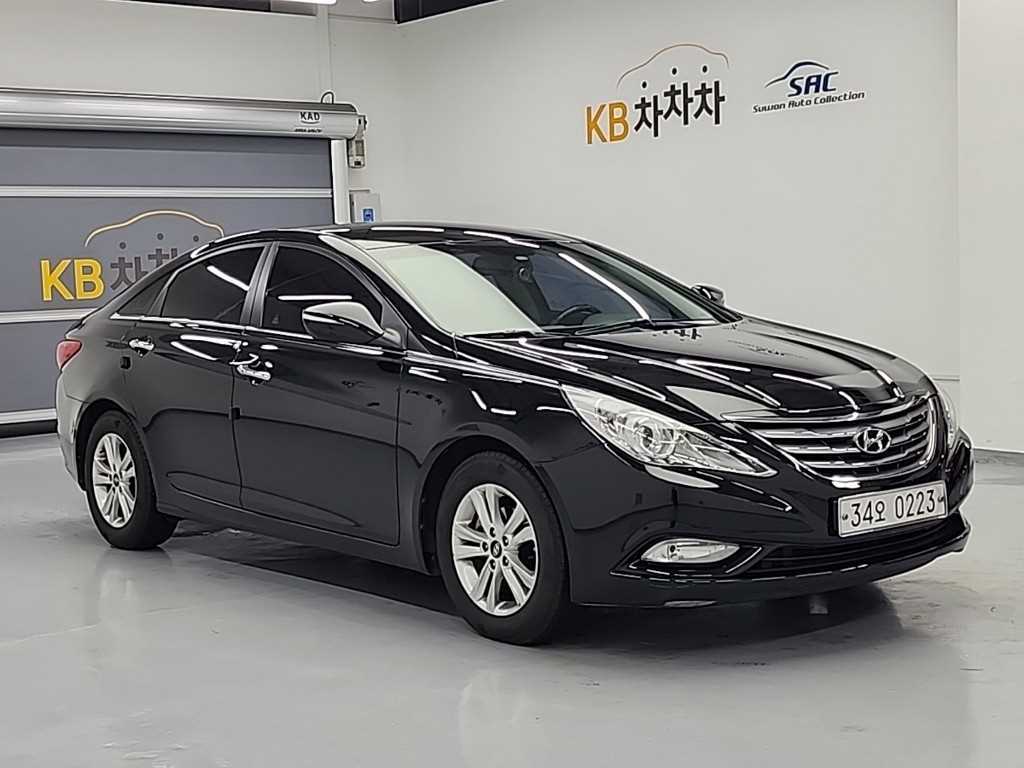 HYUNDAI Sonata - Vista 4