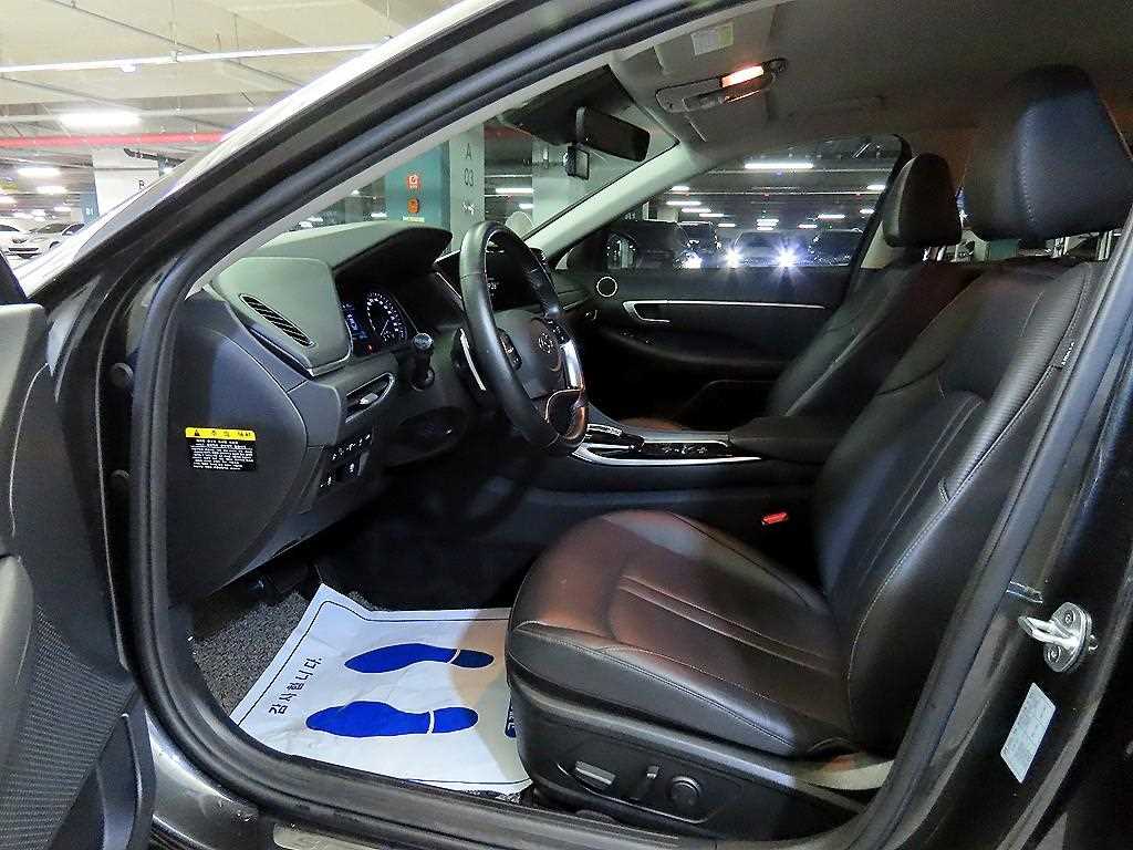 HYUNDAI Sonata - Vista 6