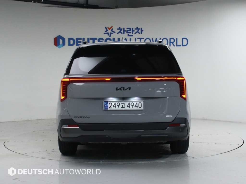 KIA Carnival - Vista 4