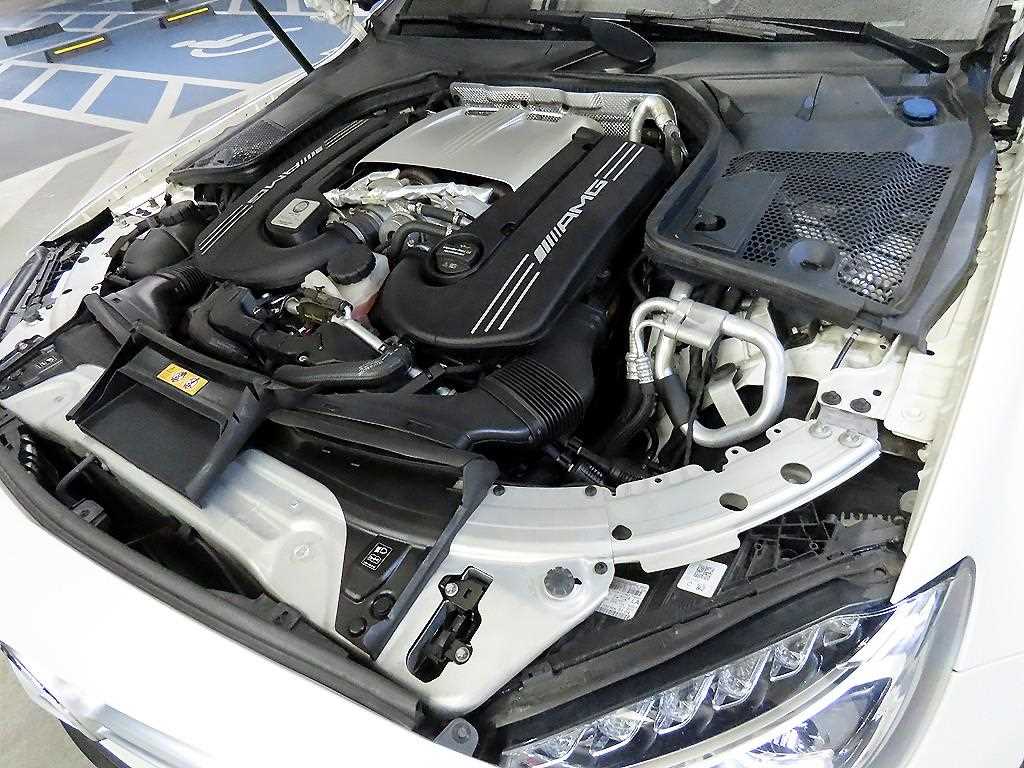 Mercedes Benz C Class 2017 Blanco - Importación desde Corea - HF Imports Iquique - Foto 19