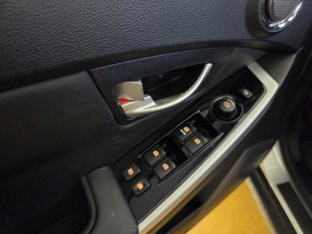 Ssangyong Korando - Vista 8