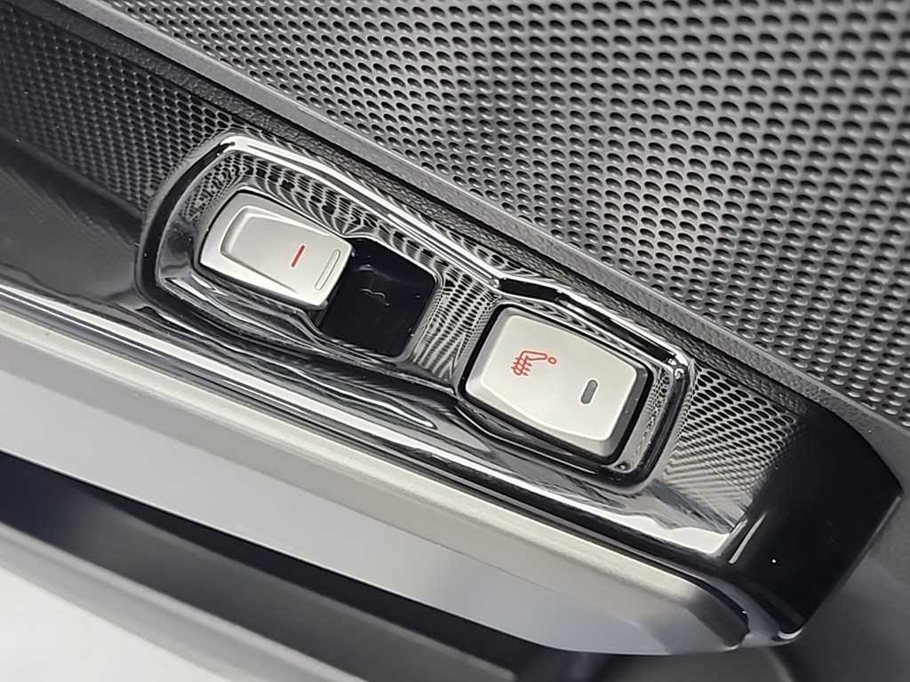 Ssangyong Tivoli 2017 Blanco - Importación desde Corea - HF Imports Iquique - Foto 13