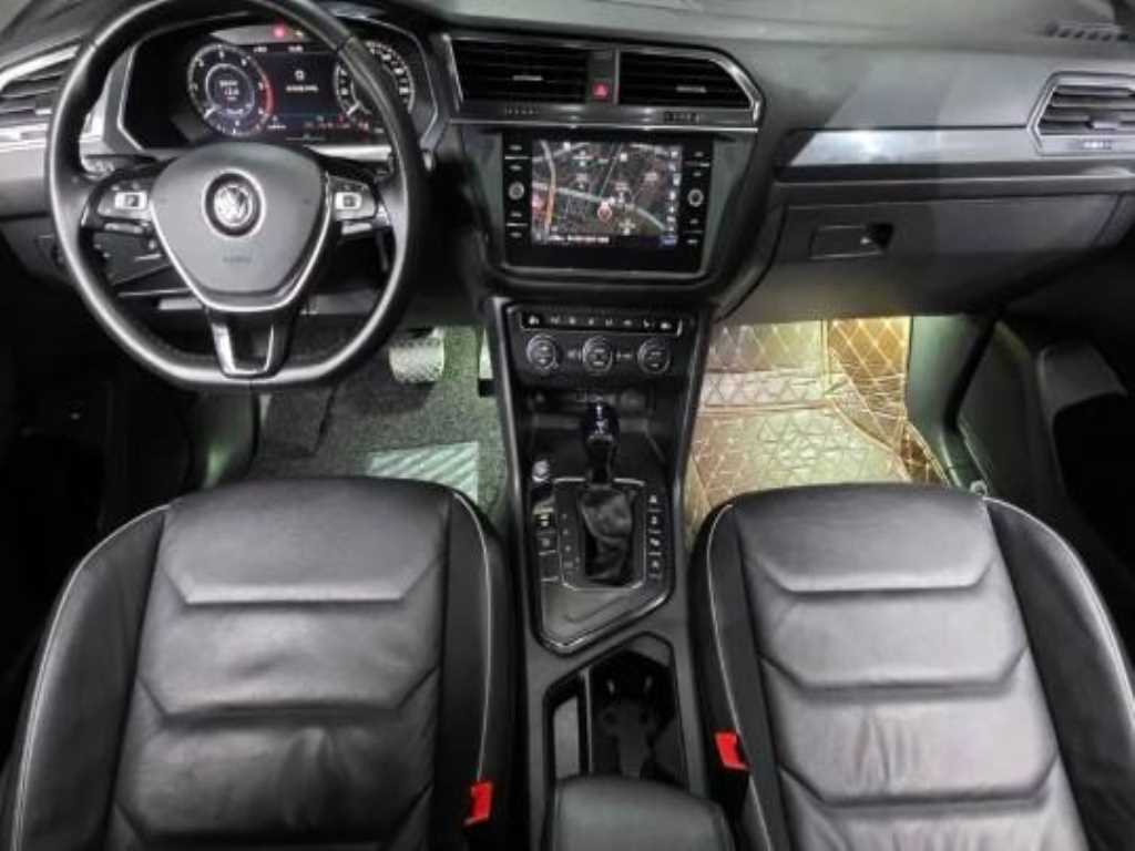 Volkswagen Tiguan - Vista 7