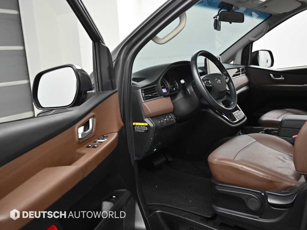 HYUNDAI Starex - Vista 11