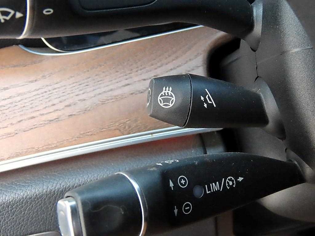 Mercedes Benz E class - Vista 12