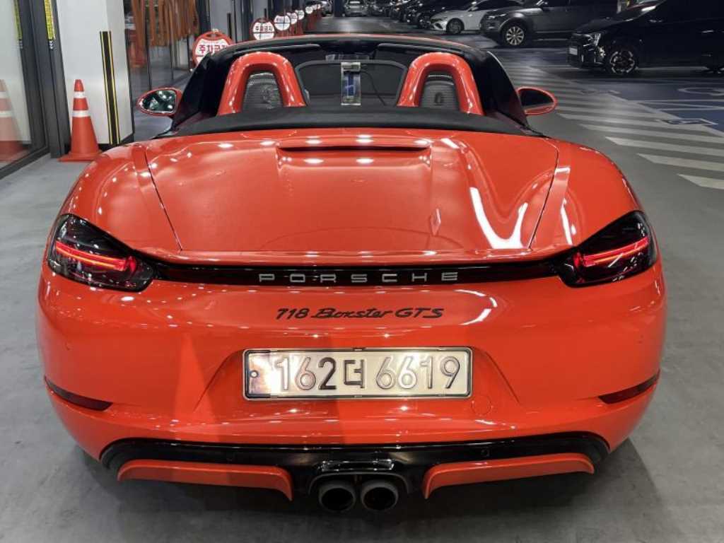 Porsche 718 - Vista 4