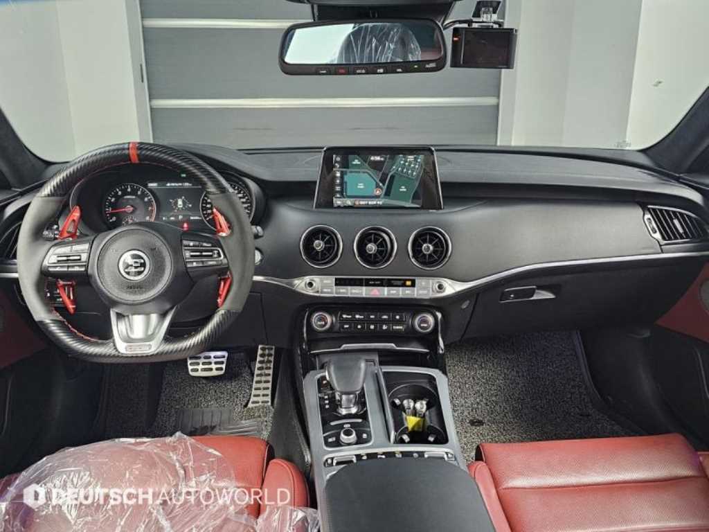 KIA Stinger - Vista 7