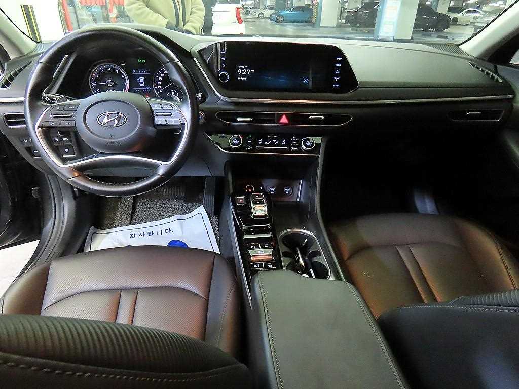 HYUNDAI Sonata - Vista 10