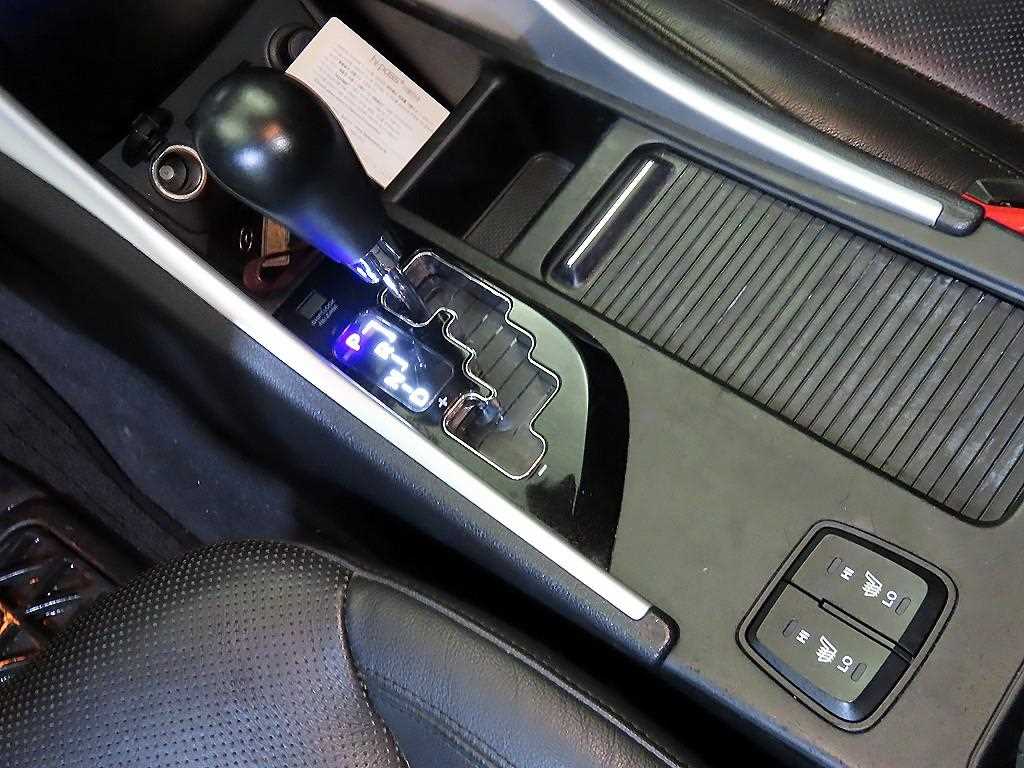 HYUNDAI Sonata - Vista 11