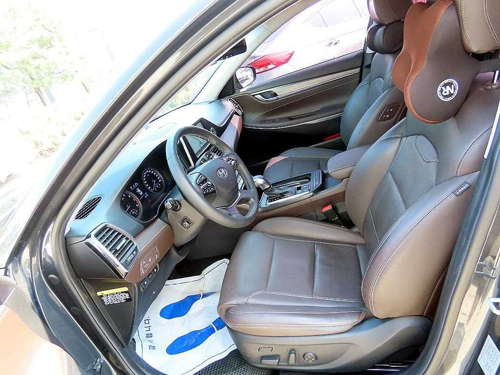 HYUNDAI Grandeur - Vista 5