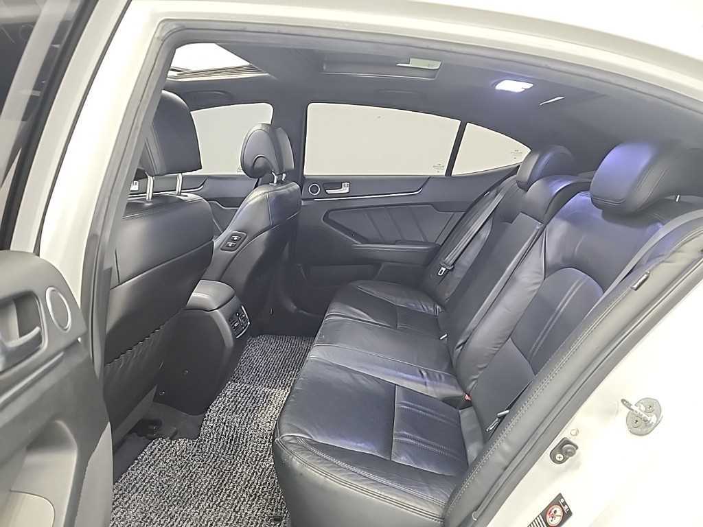 KIA K7 - Vista 12