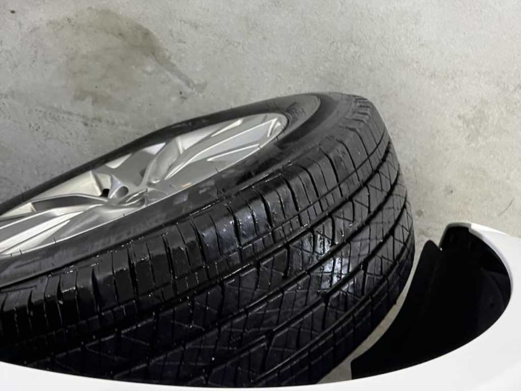 Genesis GV70 2024 Blanco - Importación desde Corea - HF Imports Iquique - Foto 19