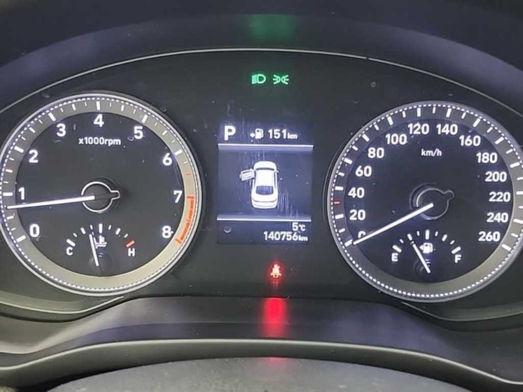 HYUNDAI Grandeur - Vista 6