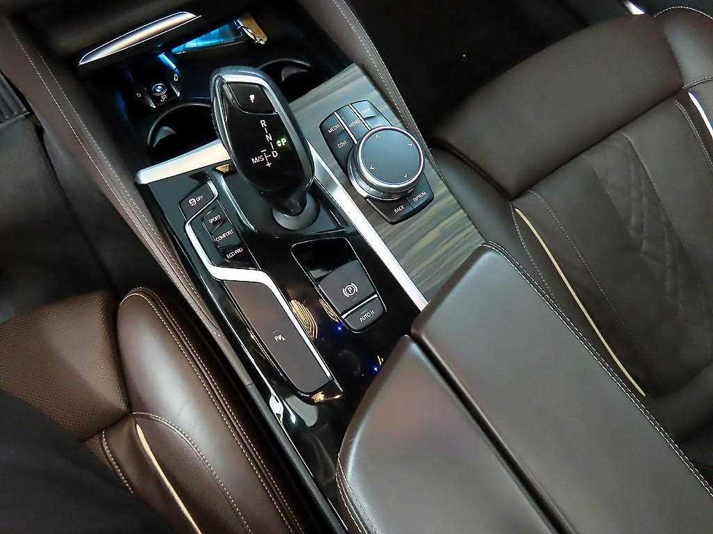 BMW 5 Series - Vista 10