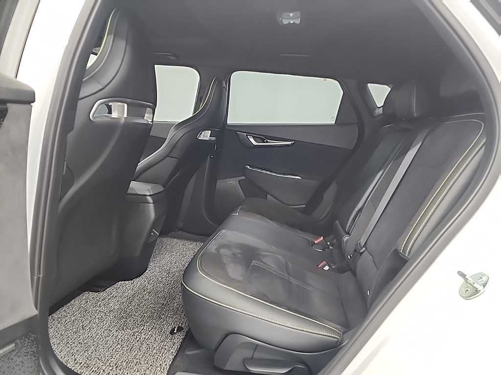KIA EV6 - Vista 12
