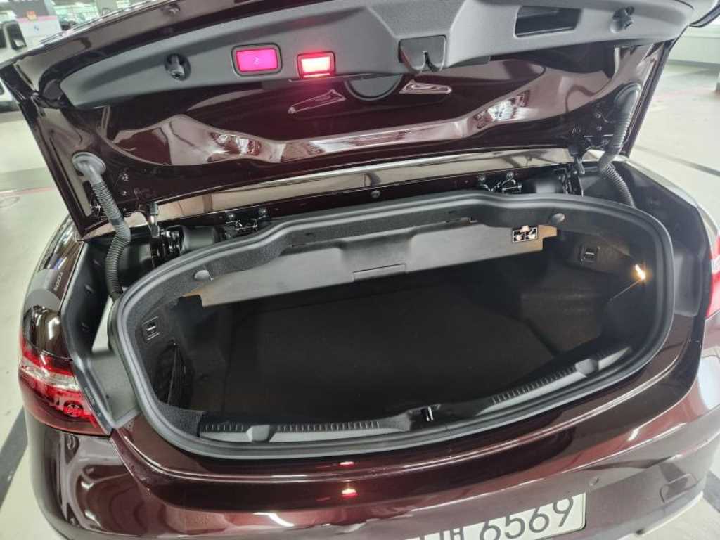 Mercedes Benz E class - Vista 7