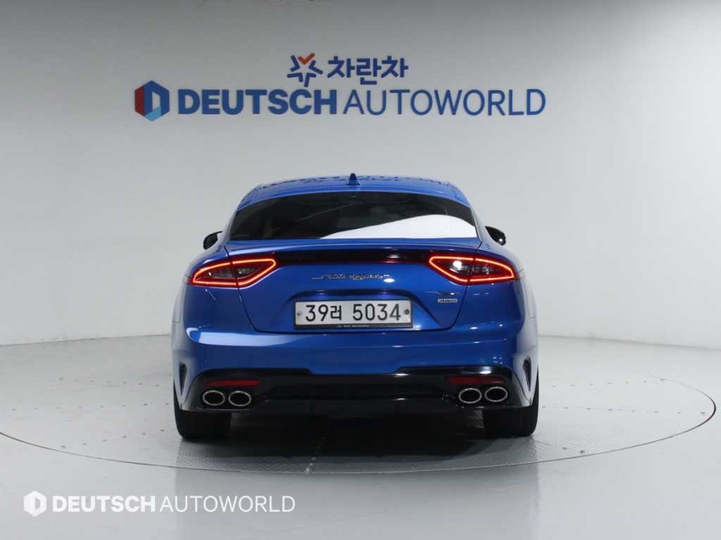 KIA Stinger - Vista 4