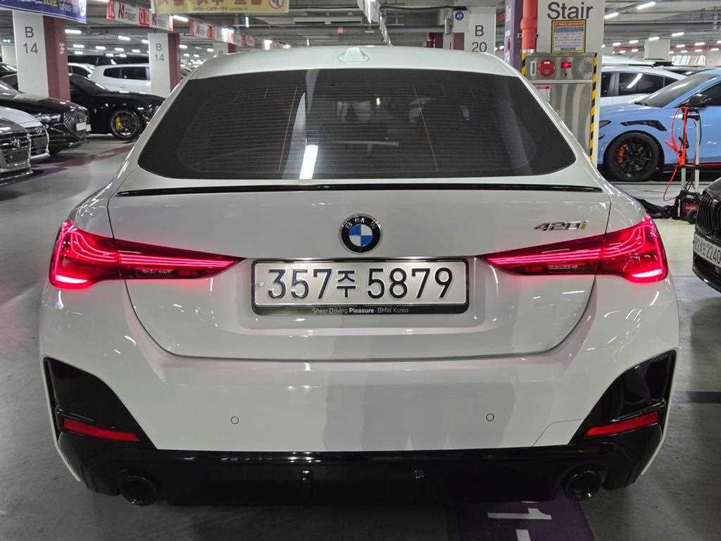 BMW 4 Series - Vista 5