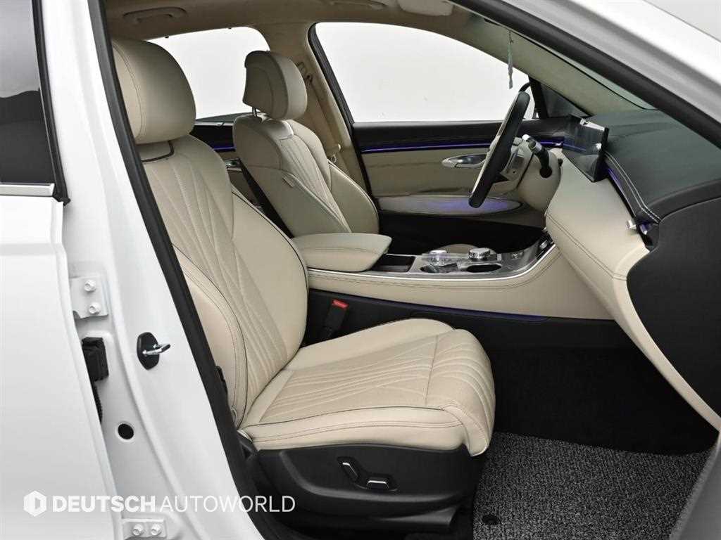 Genesis GV70 - Vista 11