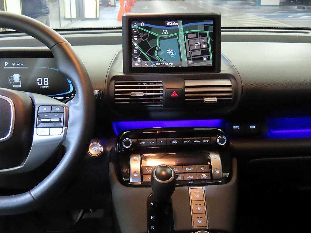 HYUNDAI Casper - Vista 11