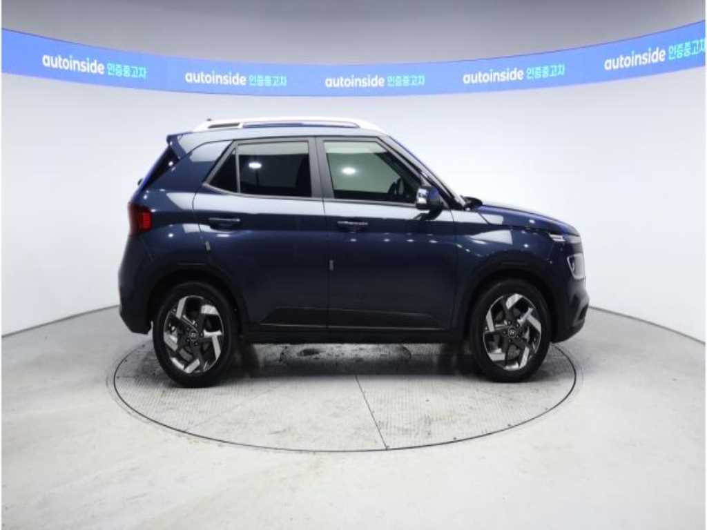 HYUNDAI Venue - Vista 4