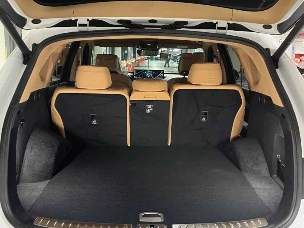 Genesis GV80 - Vista 7