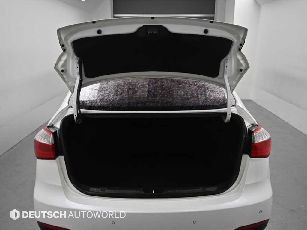 KIA K3 2014 Blanco - Importación desde Corea - HF Imports Iquique - Foto 20