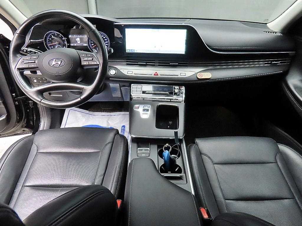 HYUNDAI Grandeur - Vista 7