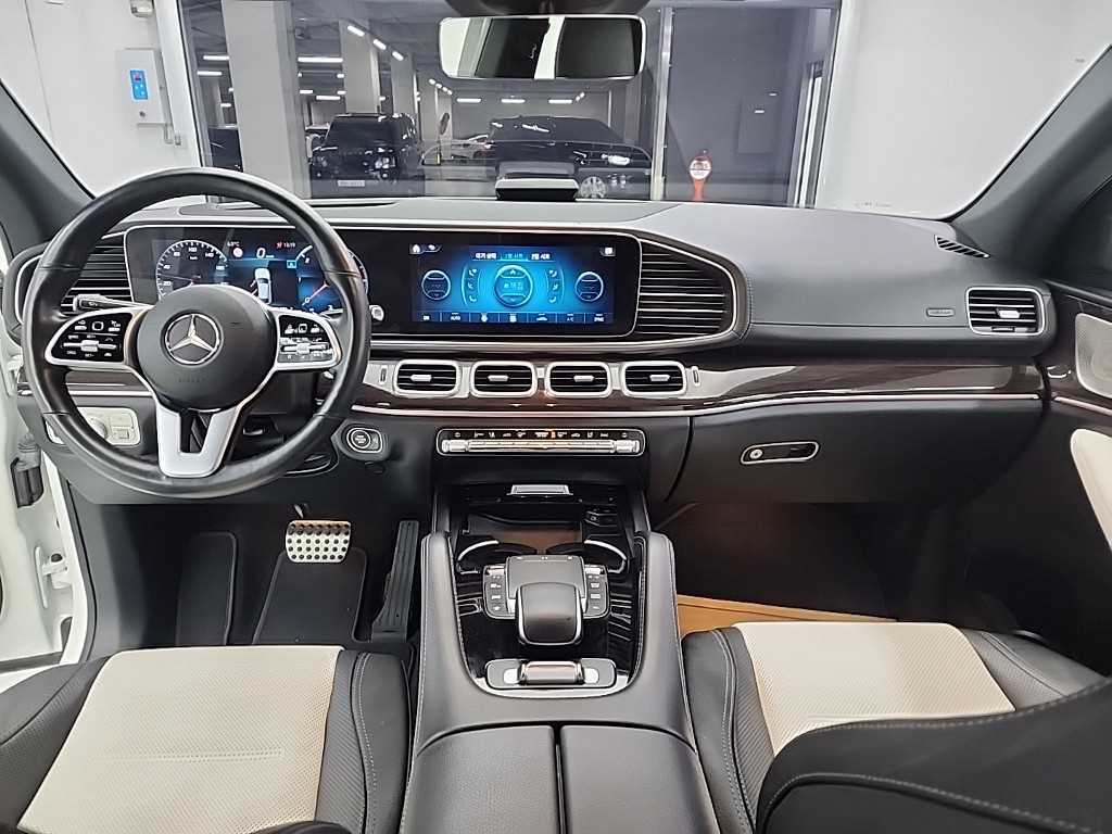 Mercedes Benz GLE Class - Vista 7