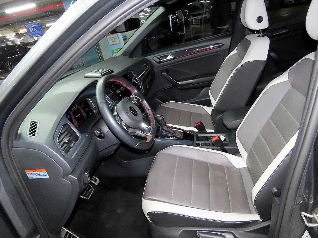 Volkswagen T-Roc - Vista 6