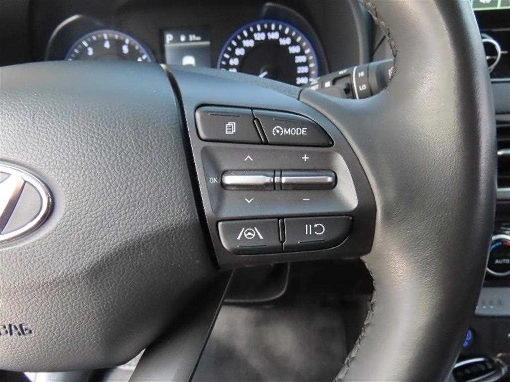 HYUNDAI Kona - Vista 11