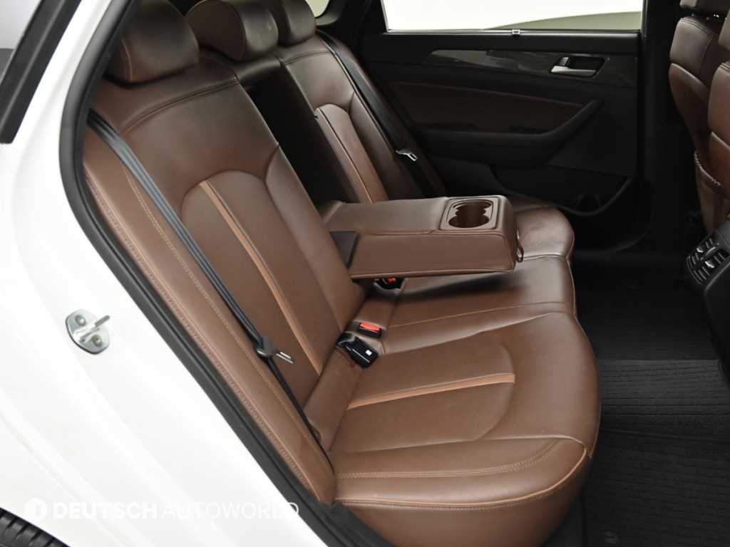 HYUNDAI Sonata - Vista 12