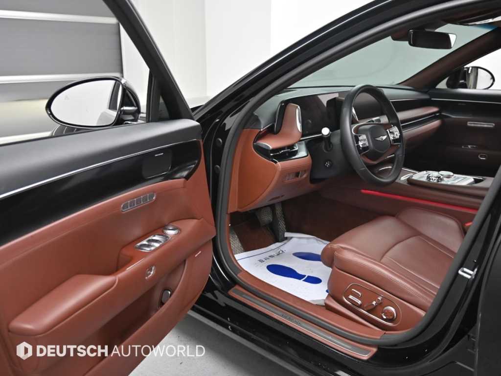 Genesis G90 - Vista 11