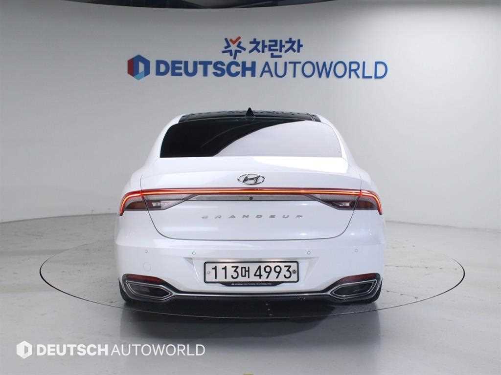 HYUNDAI Grandeur - Vista 4