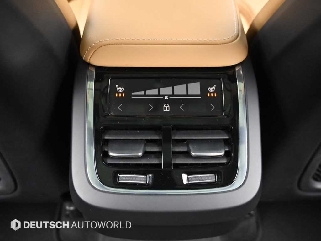 Volvo XC60 2024 Negro - Importación desde Corea - HF Imports Iquique - Foto 16