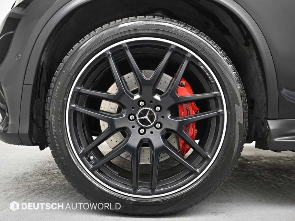 Mercedes Benz GLE Class - Vista 5