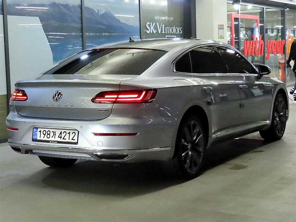 Volkswagen Arteon - Vista 4