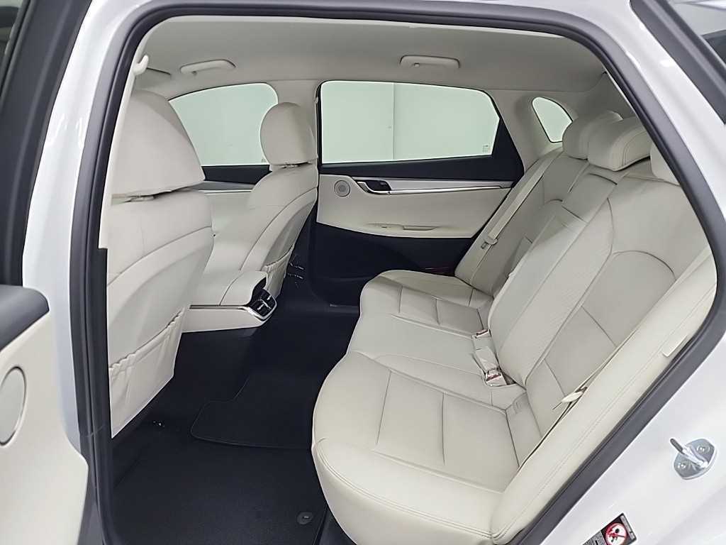 HYUNDAI Grandeur - Vista 12