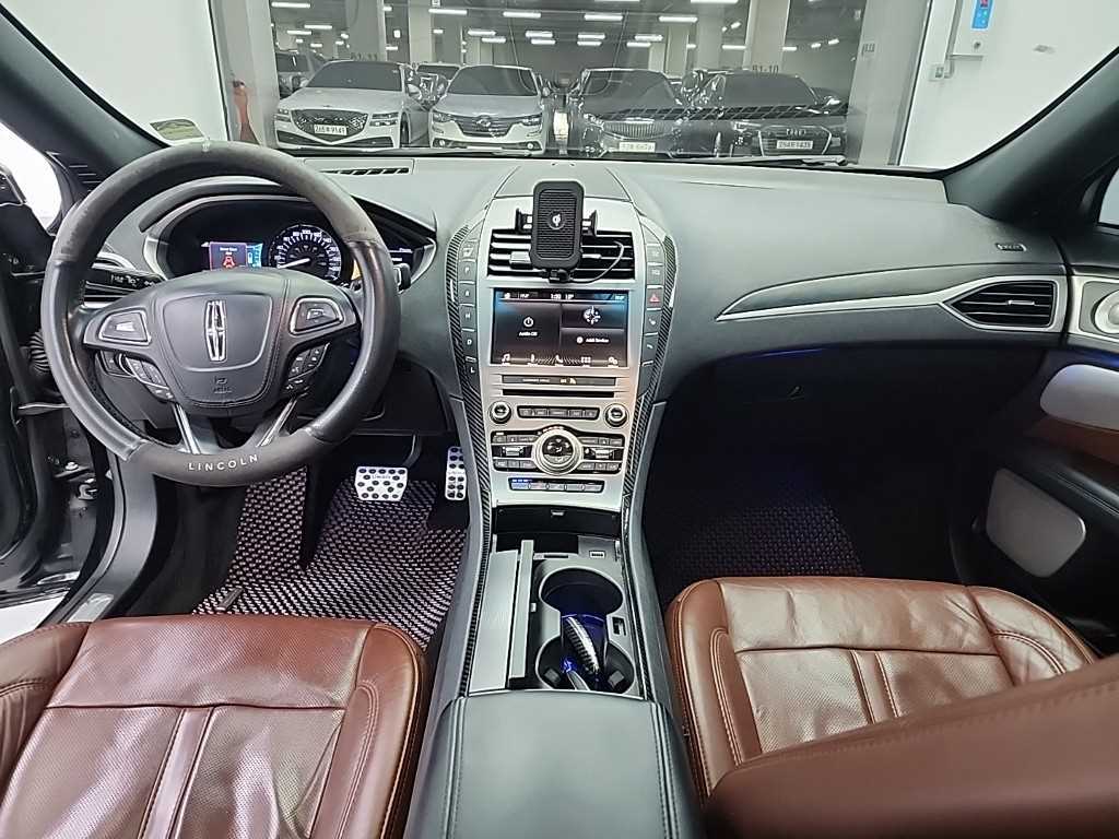 Lincoln MKZ - Vista 8