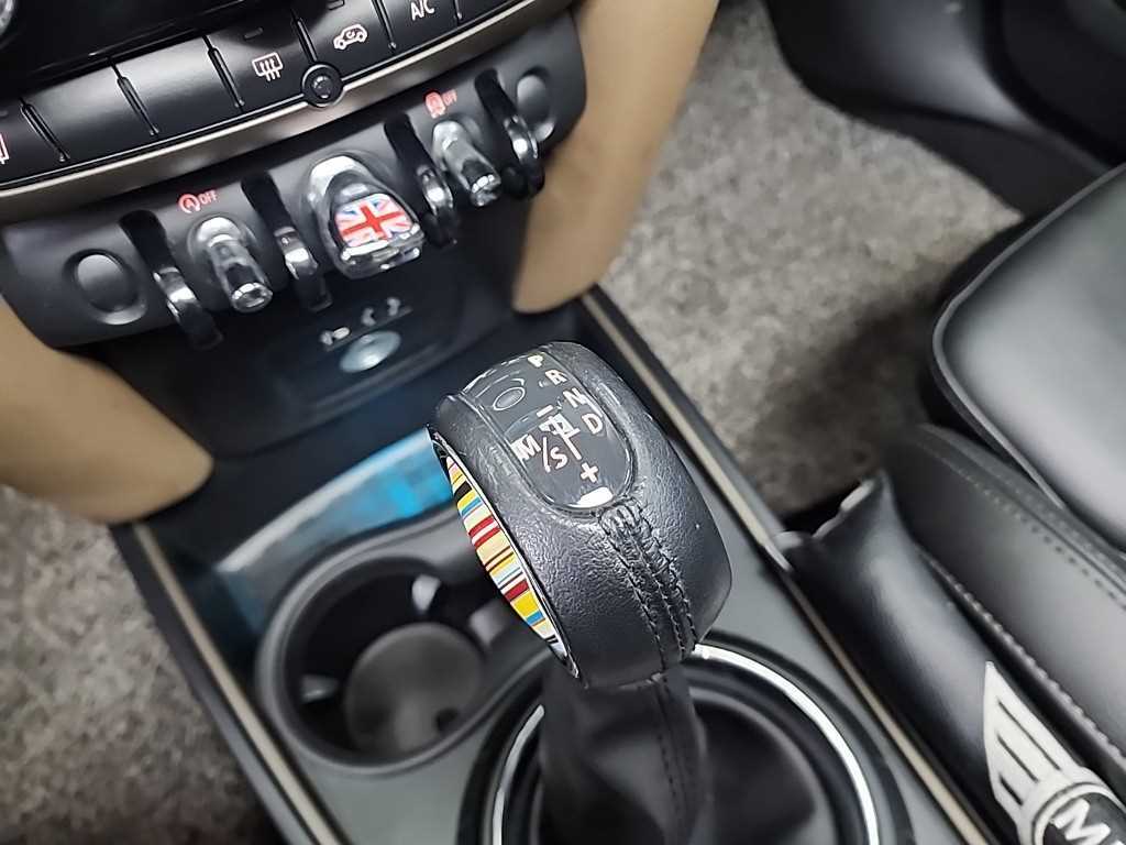 Mini Countryman - Vista 8