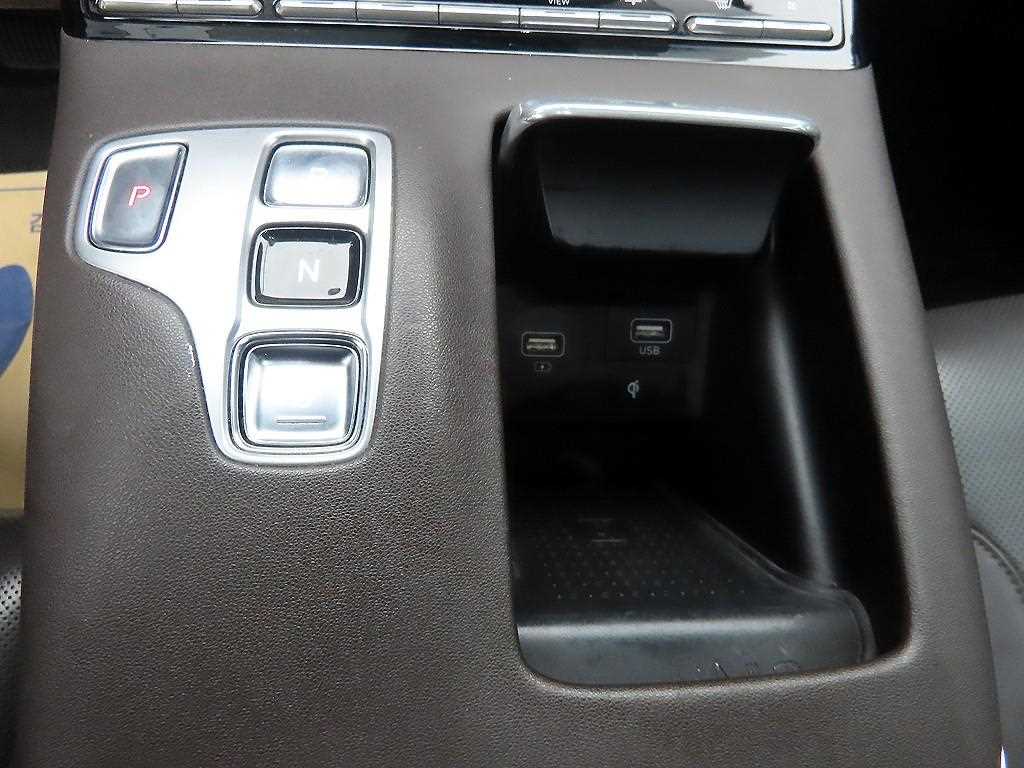 HYUNDAI Grandeur - Vista 10