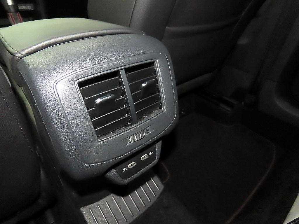 Volkswagen T-Roc 2021 Gris - Importación desde Corea - HF Imports Iquique - Foto 17